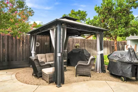 Exterior - 1109 Peek Ave, Modesto, CA 95358 photo 6 of 7