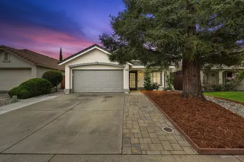 1208 Arbor Dr, Roseville, CA 95678