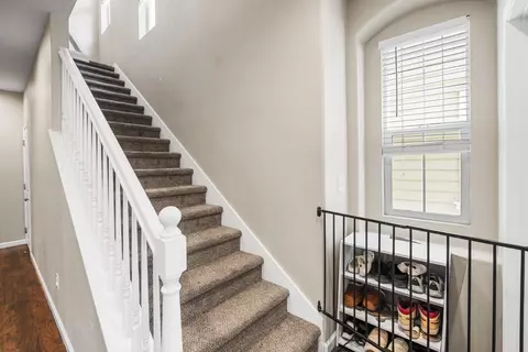 Entry Way - 706 Anne Marie Way, Isleton, CA 95641 photo 5 of 6
