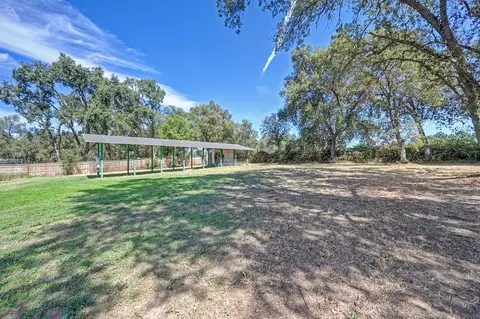 Exterior - 3875 Oak Tree Ln, Loomis, CA 95650 photo 8 of 14