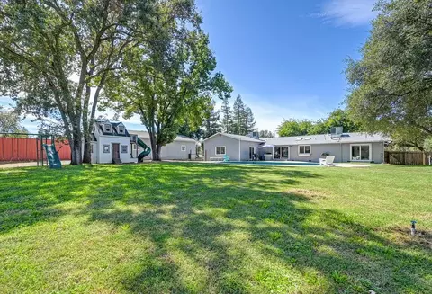 Exterior - 3875 Oak Tree Ln, Loomis, CA 95650 photo 3 of 14