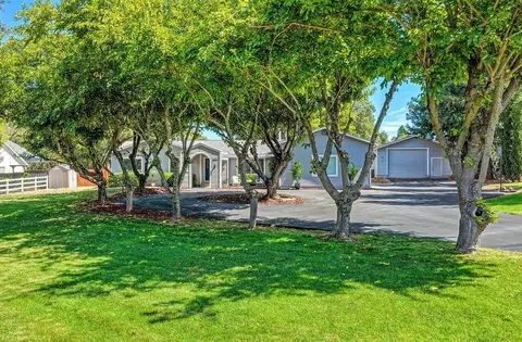 Exterior - 3875 Oak Tree Ln, Loomis, CA 95650 photo 13 of 14