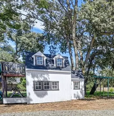 Exterior - 3875 Oak Tree Ln, Loomis, CA 95650 photo 2 of 14