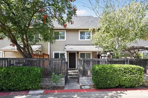 Exterior - 3090 Woods Cir, Davis, CA 95616 photo 8 of 10