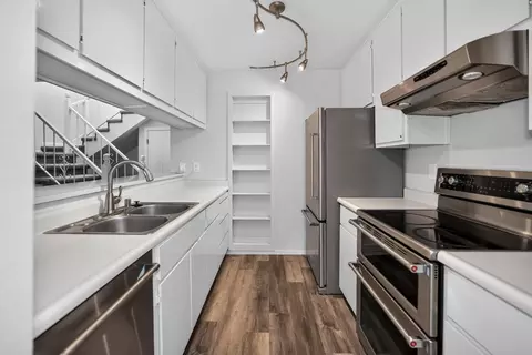 Kitchen - 3090 Woods Cir, Davis, CA 95616 photo 1 of 4