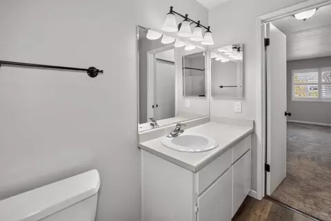 Bath - 3090 Woods Cir, Davis, CA 95616 photo 3 of 5