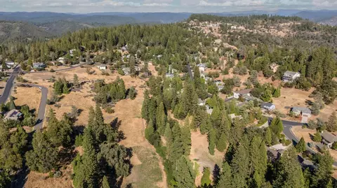 View/Area - 898 Dogwood Dr, Murphys, CA 95247 photo 3 of 4