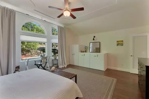 Bedroom - 898 Dogwood Dr, Murphys, CA 95247 photo 4 of 7