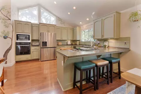 Kitchen - 898 Dogwood Dr, Murphys, CA 95247 photo 1 of 7
