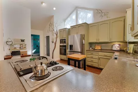 Kitchen - 898 Dogwood Dr, Murphys, CA 95247 photo 3 of 7