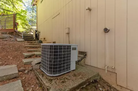 Exterior - 898 Dogwood Dr, Murphys, CA 95247 photo 32 of 33