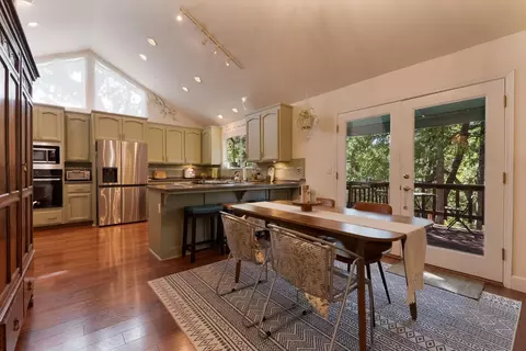 Dining - 898 Dogwood Dr, Murphys, CA 95247 photo 4 of 7