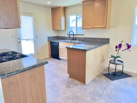 Kitchen - 767 Taryn Ct, Merced, CA 95341 photo 2 of 2