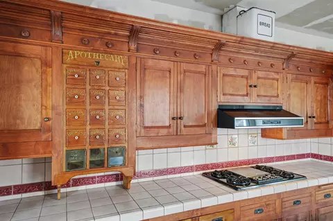 Kitchen - 54 Badger St, Sutter Creek, CA 95685 photo 7 of 9