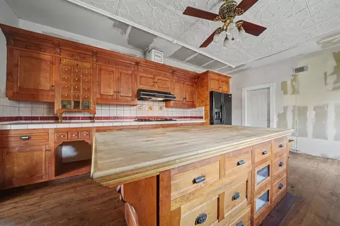 Kitchen - 54 Badger St, Sutter Creek, CA 95685 photo 2 of 9