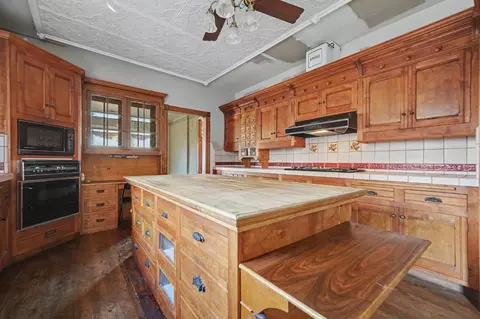 Kitchen - 54 Badger St, Sutter Creek, CA 95685 photo 3 of 9