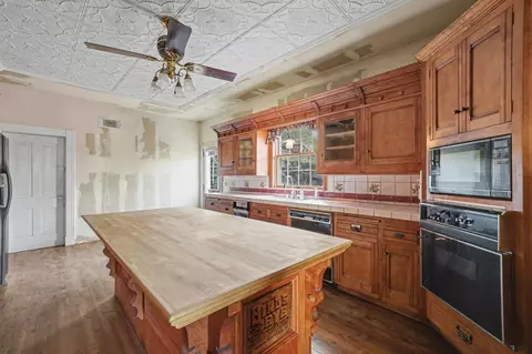 Kitchen - 54 Badger St, Sutter Creek, CA 95685 photo 1 of 9