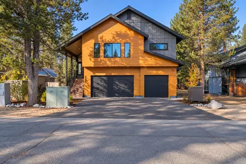 1142 Modoc Way, South Lake Tahoe, CA 96150