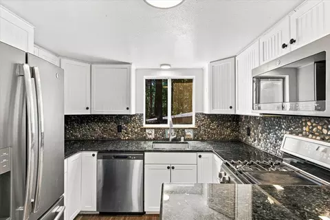 Kitchen - 550 Caine Rd, Alta, CA 95701 photo 2 of 3