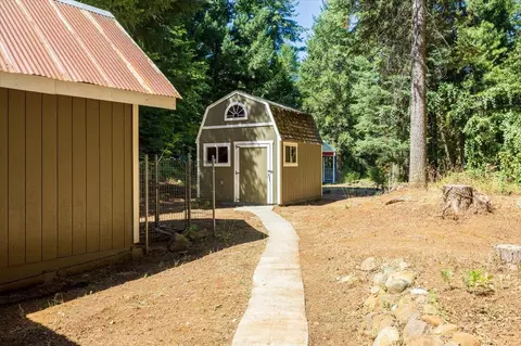 Exterior - 550 Caine Rd, Alta, CA 95701 photo 4 of 6