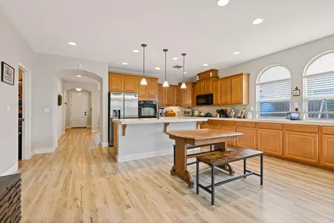 Entry Way - 4045 Huston Way, Olivehurst, CA 95961 photo 1 of 3