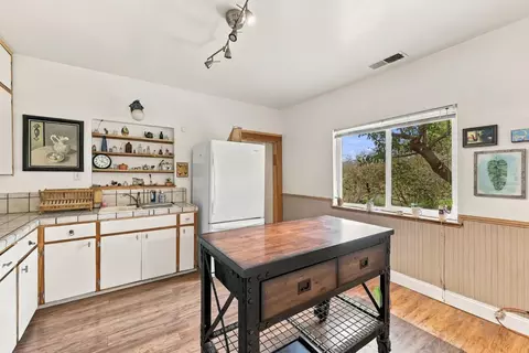 Kitchen - 2191 Archer, Live Oak, CA 95953 photo 2 of 3