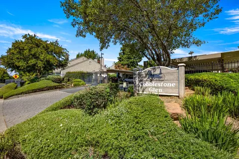 9101 Newhall Dr #35, Sacramento, CA 95826