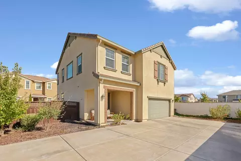Exterior - 1944 Solano Dr, Lathrop, CA 95330 photo 2 of 19