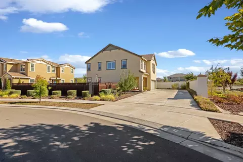 Exterior - 1944 Solano Dr, Lathrop, CA 95330 photo 4 of 19