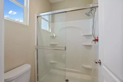 Bath - 1944 Solano Dr, Lathrop, CA 95330 photo 6 of 6