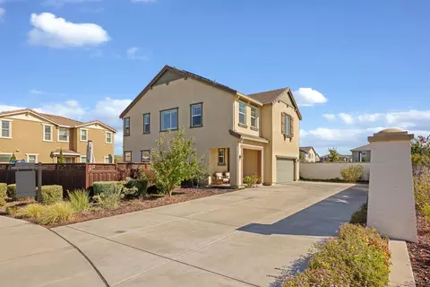 Exterior - 1944 Solano Dr, Lathrop, CA 95330 photo 5 of 19