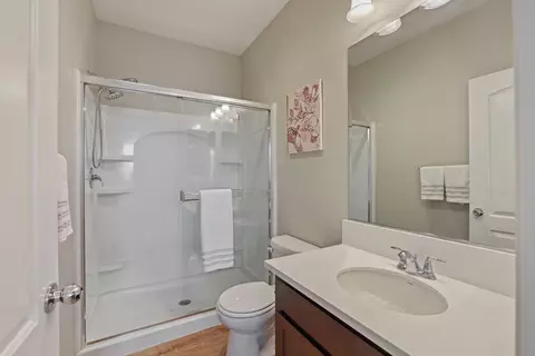 Bath - 1944 Solano Dr, Lathrop, CA 95330 photo 1 of 6