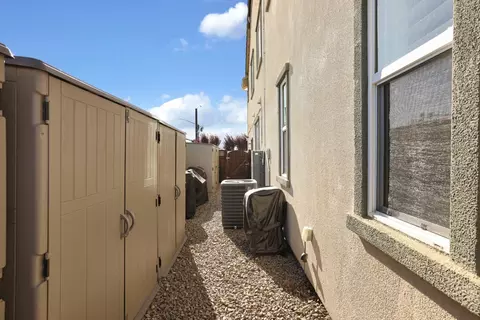 Exterior - 1944 Solano Dr, Lathrop, CA 95330 photo 16 of 19