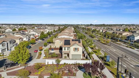View/Area - 1944 Solano Dr, Lathrop, CA 95330 photo 4 of 14