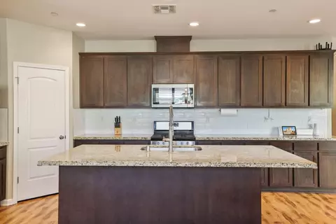 Kitchen - 1944 Solano Dr, Lathrop, CA 95330 photo 3 of 4