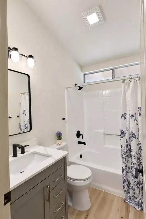 Bath - 4643 Shade Tree Way, Antelope, CA 95843 photo 6 of 8