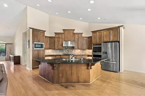 Kitchen - 950 Chisholm Trl, Galt, CA 95632 photo 1 of 7