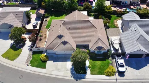 View/Area - 950 Chisholm Trl, Galt, CA 95632 photo 2 of 7