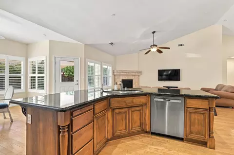Kitchen - 950 Chisholm Trl, Galt, CA 95632 photo 7 of 7