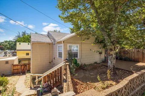 Exterior - 949 Simas Way, Placerville, CA 95667 photo 10 of 13