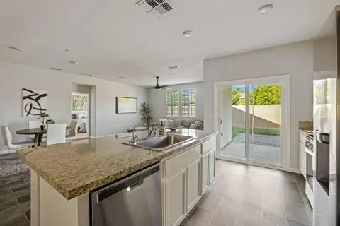 Kitchen - 3237 Pirelli Ct, Modesto, CA 95355 photo 4 of 4