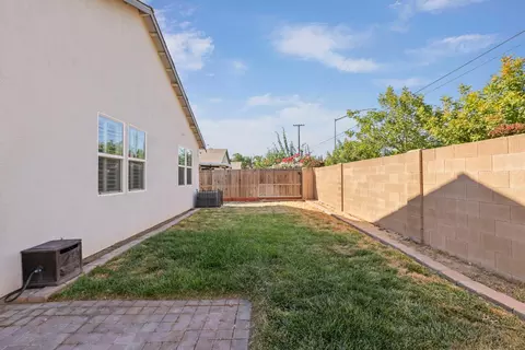 Exterior - 3237 Pirelli Ct, Modesto, CA 95355 photo 8 of 9