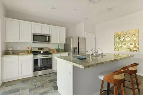 Kitchen - 3237 Pirelli Ct, Modesto, CA 95355 photo 3 of 4