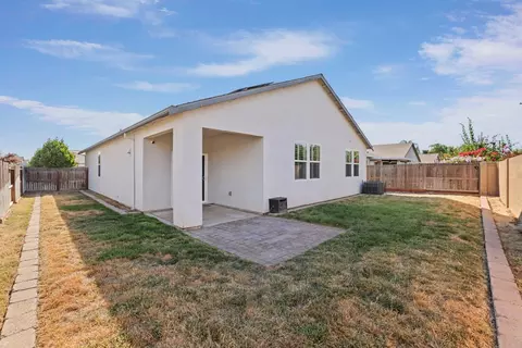 Exterior - 3237 Pirelli Ct, Modesto, CA 95355 photo 7 of 9
