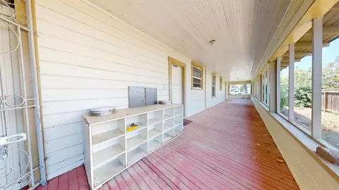 Exterior - 125 S I St, Madera, CA 93637 photo 3 of 4