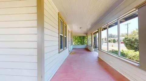 Exterior - 125 S I St, Madera, CA 93637 photo 4 of 4
