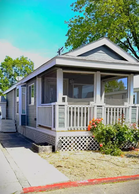 820 Rosalind Ave, Yuba City, CA 95991