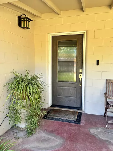 Entry Way - 1217 Rose Ave, Modesto, CA 95355 photo 1 of 3