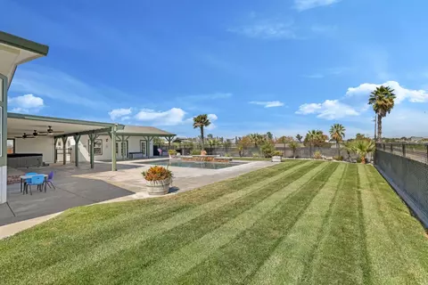 Exterior - 20269 S Macarthur Dr, Tracy, CA 95304 photo 11 of 26