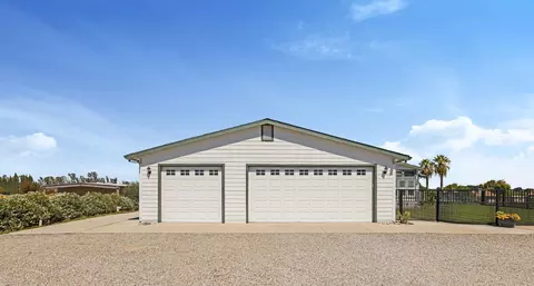 Exterior - 20269 S Macarthur Dr, Tracy, CA 95304 photo 4 of 26